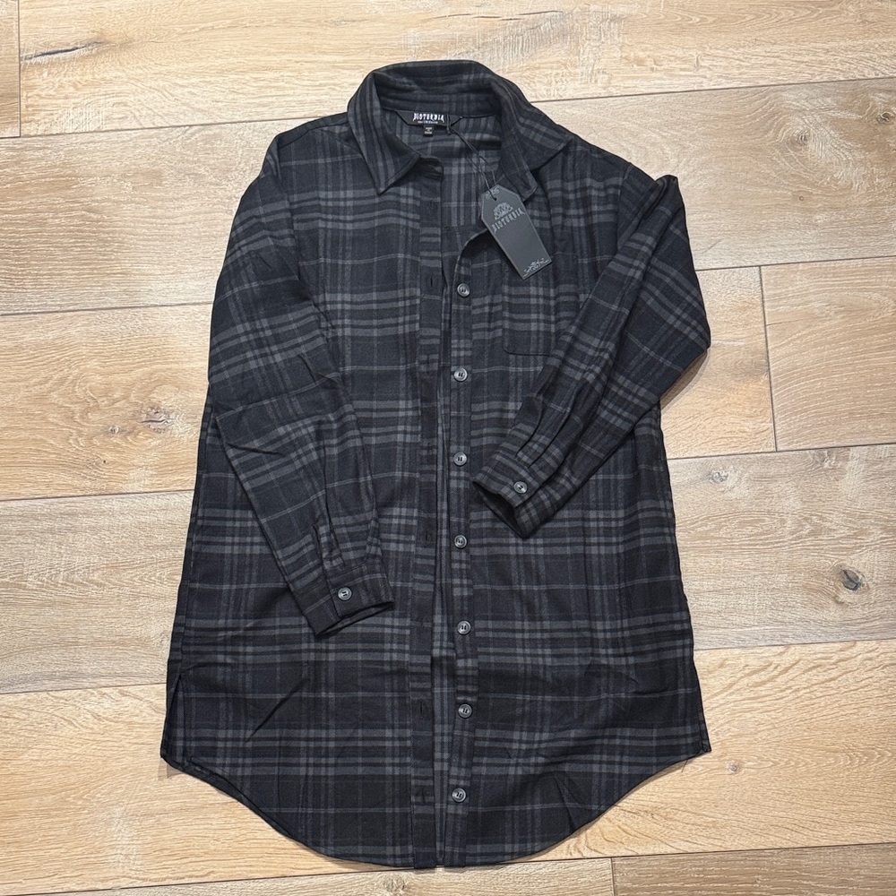 Disturbia Women's Black & Gray Plaid Button-Down Shirt